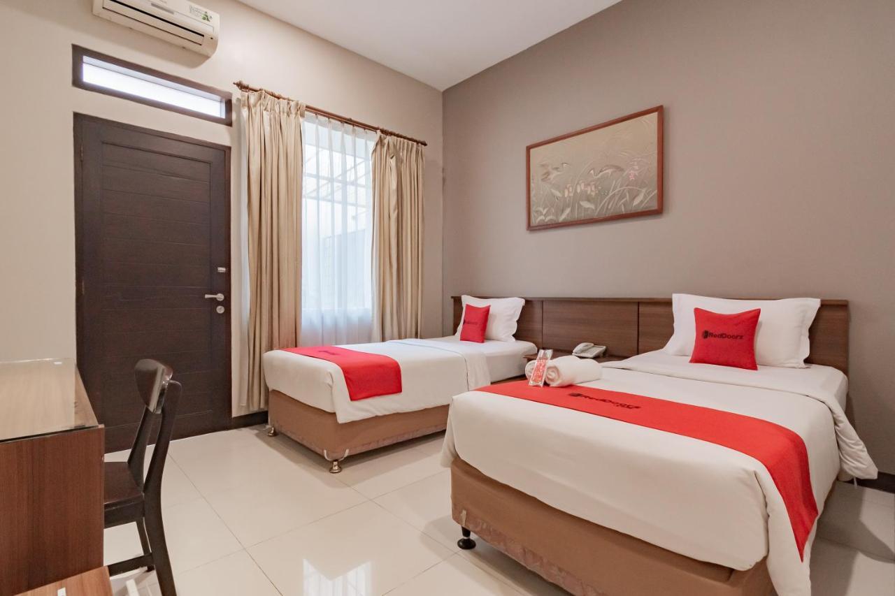 Reddoorz Near Simpang Dago 2 2*